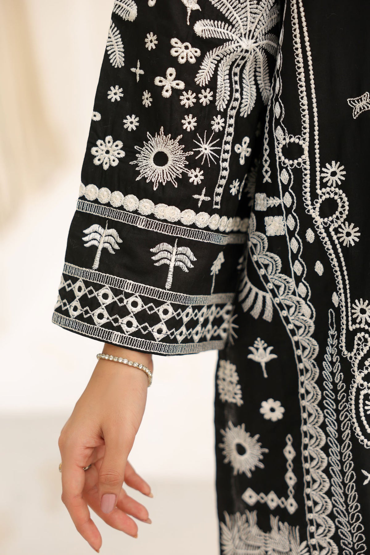 ONYX GARDEN embroidered co-ord set