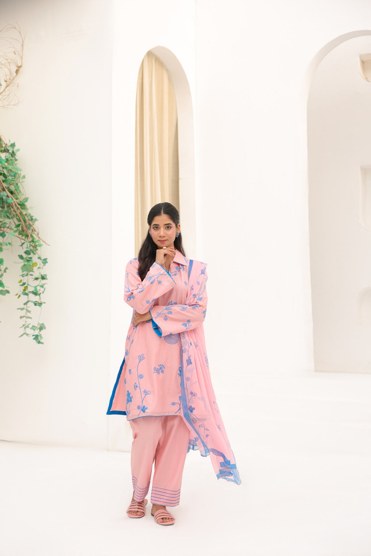 ROSY VINE embroidered co-ord set
